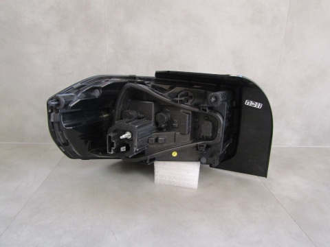 Komplet lamp tylnych lewa prawa Citroen C3 IV ZWYKŁA Z LED 24- 9845616480 9845616680