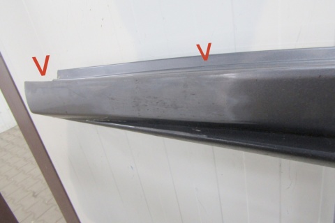 Listwa progowa lewa Infiniti Q30 QX30 76851 5DA1A