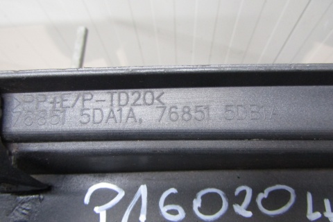 Listwa progowa lewa Infiniti Q30 QX30 76851 5DA1A