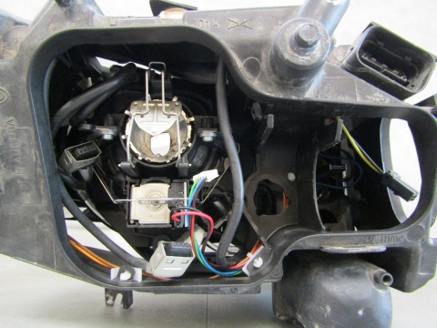 Lampa przód BMW 3 E90 E91 KSENON NIESKRĘTNY 04-08 LH