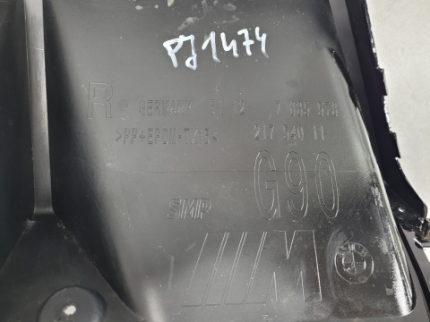 Dyfuzor spoiler dokładka tył tylny tylna prawy prawa BMW M5 G90 24-