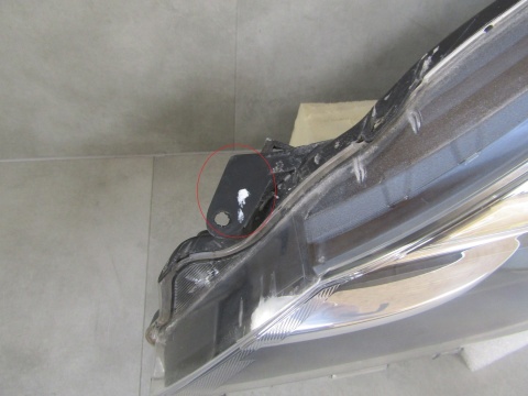 Lampa przód Toyota Yaris 3 III Lift ZWYKŁA SOCZEWKA Z LED 14-17 LH LEWA