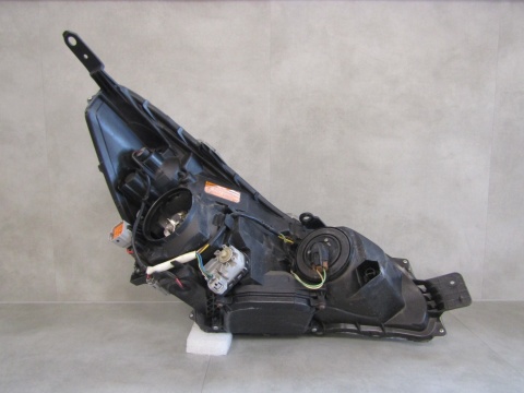 LAMPA PRZÓD SUBARU LEGACY V OUTBACK IV KSENON 09-12 LH LEWA