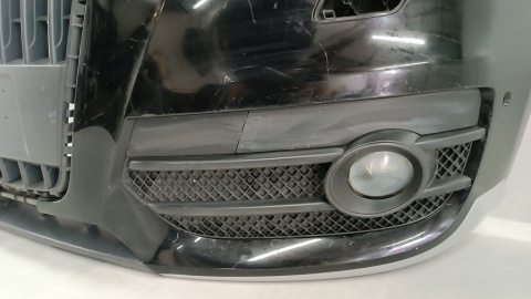 Zderzak przód przedni Audi Q3 8U0 11-14 / + 2 halogeny
