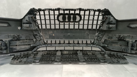 Zderzak przód przedni Audi Q3 8U0 11-14 / + 2 halogeny