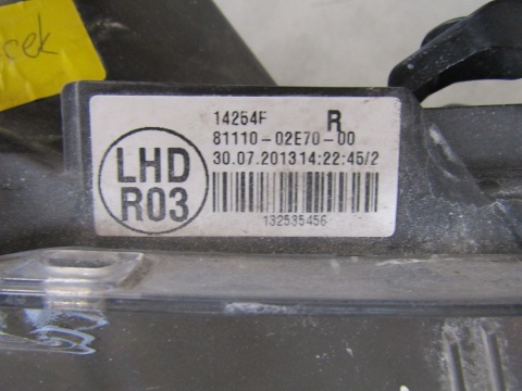 Lampa przód Toyota Corolla E16 E17 E18 zwykła z Led 13-16 RH PRAWA 81110-02E70-00