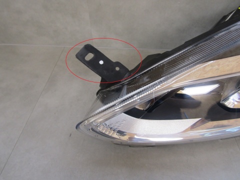 LAMPA PRZÓD FORD FIESTA MK8 VIII 17-21 ZWYKŁA SOCZEWKA Z LED LH LEWA