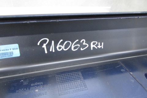 Listwa progowa prawa BMW 1 F40 2 F44 19- próg