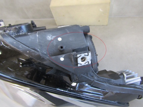 LAMPA PRZÓD OPEL CROSSLAND X ZWYKŁA17-20 RH PRAWA 13467968