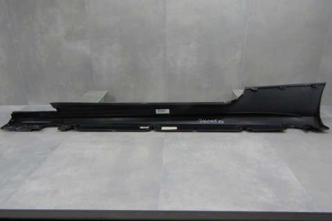 Listwa progowa prawa Mercedes C 205 Coupe AMG 14-