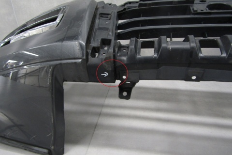 Zderzak przód przedni Mitsubishi Pajero IV 4 Lift 15-20