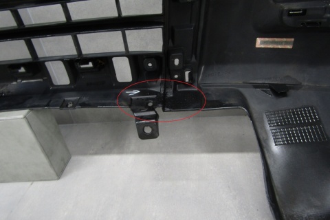 Zderzak przód przedni Mitsubishi Pajero IV 4 Lift 15-20