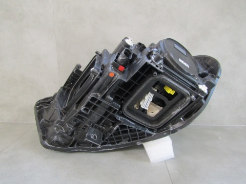 Lampa przód Mercedes A Klasa W177 MULTIBEAM 18-22- RH