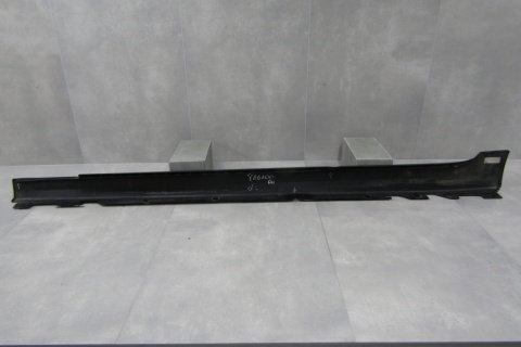 Listwa progowa prawa BMW 5 G30 G31 kombi sedan 17-