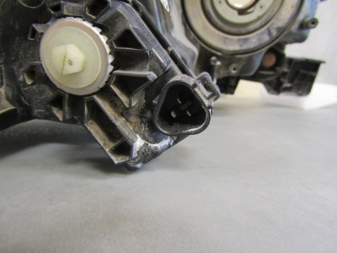 LAMPA PRZÓD TOYOTA HILUX 8 VIII LIFT ZWYKŁA 20- LH LEWA