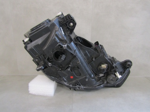 Lampa przód Audi A3 8V KSENON NIESKRĘTNY 12-16 LH 8V0941005C