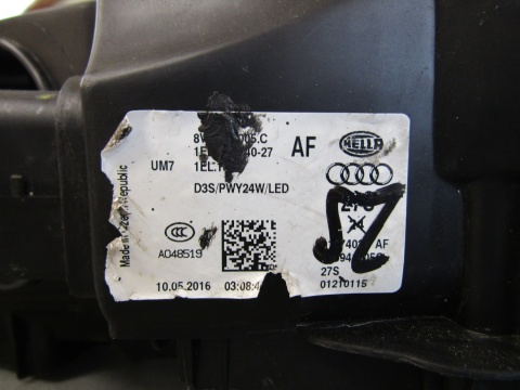 Lampa przód Audi A3 8V KSENON NIESKRĘTNY 12-16 LH 8V0941005C