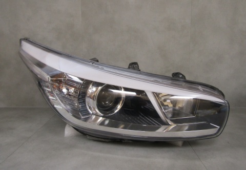 LAMPA PRZÓD KIA CEED 2 II ZWYKŁA SOCZEWKA 12-18 RH PRAWA 92102 A2010