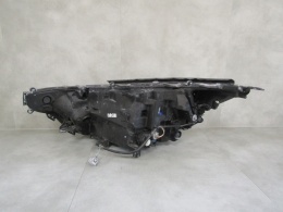 LAMPA PRZÓD TOYOTA RAV4 IV 5 V LED 19-21 RH PRAWA
