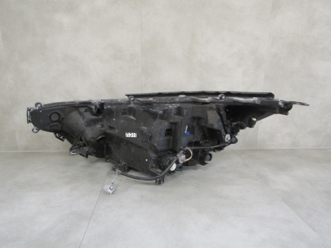LAMPA PRZÓD TOYOTA RAV4 IV 5 V LED 19-21 RH PRAWA
