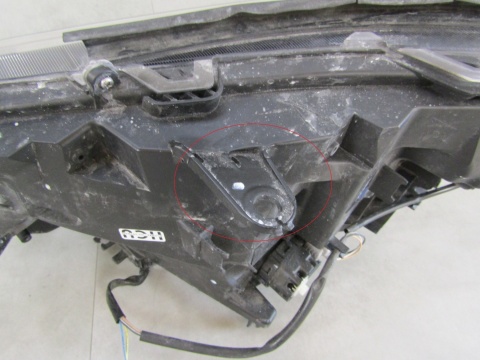 LAMPA PRZÓD TOYOTA RAV4 IV 5 V LED 19-21 RH PRAWA