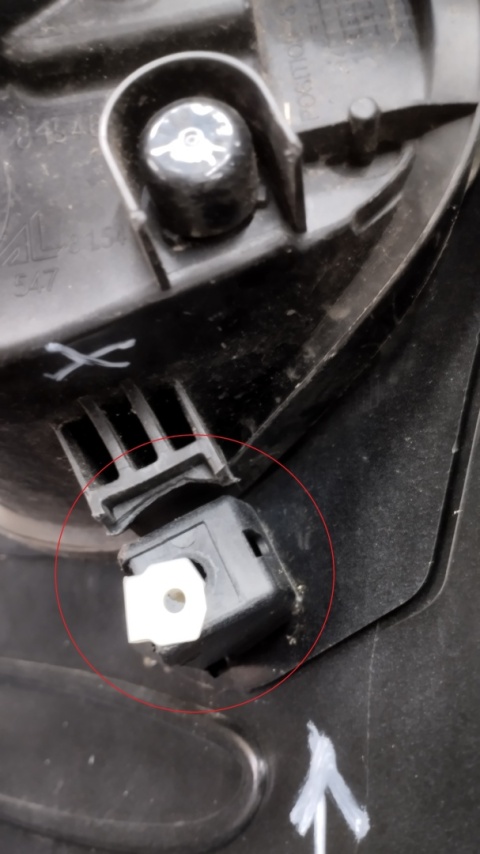 Zderzak przód przedni Fiat 500 Lift 15-