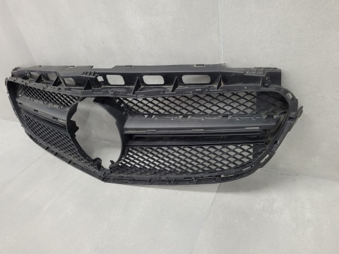 Grill atrapa chłodnicy zderzaka przód Mercedes E Klasa W212 212 63 6.3 AMG Lift 13-