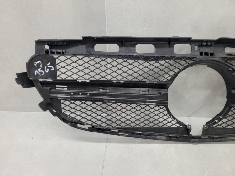 Grill atrapa chłodnicy zderzaka przód Mercedes E Klasa W212 212 63 6.3 AMG Lift 13-