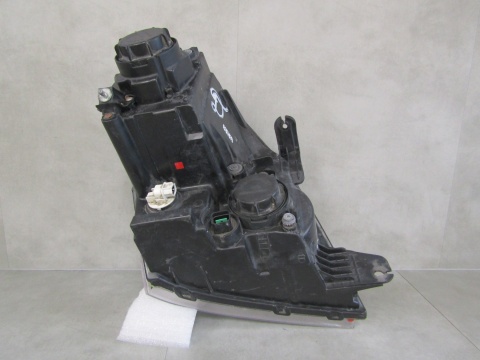 Lampa przód Ssangyong Rexton LIFT ZWYKŁA 06-12 LH