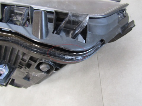 LAMPA PRZÓD MERCEDES CLA W118 ZWYKŁA RH 19-23