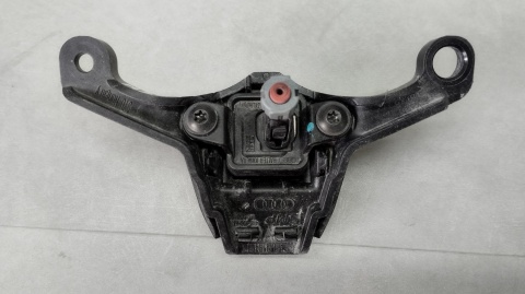 Kamera przód przednia uchwyt Audi Q8 RSQ8 4M8 4M8853231B 18-
