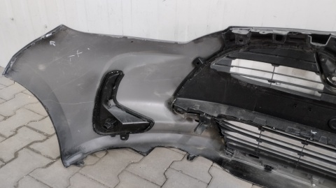 Zderzak przód przedni Toyota Yaris 4 IV 20-