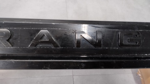 LISTWA KLAPY BAGAŻNIKA RANGE ROVER EVOQUE L551 K8D2-402A30-A