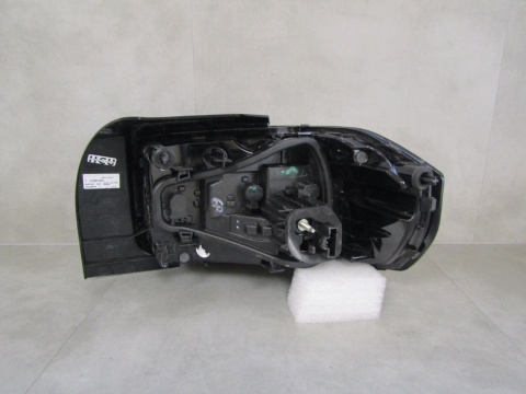 Lampa tył Citroen C3 IV ZWYKŁA + LED 24- LH LEWA 9845616680