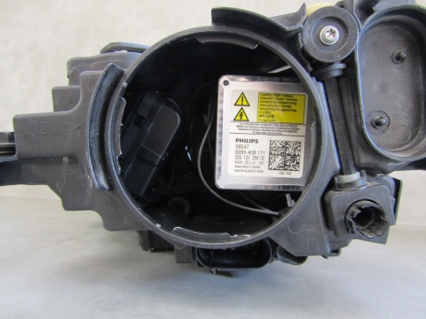 Lampa przód Audi A3 8V E-TRON LIFT KSENON NIESKRĘTNY 16-20 RH 8V0941006H