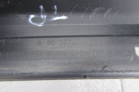 Listwa progowa lewa Mercedes CLA 1 I 13-19 AMG 117