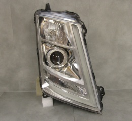 LAMPA PRZÓD VOLVO FH 4 KSENON NIESKRĘTNY 12-20 RH PRAWA 22239244