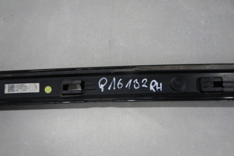 Listwa progowa prawa Audi A3 8Y0 S Line 20- S3