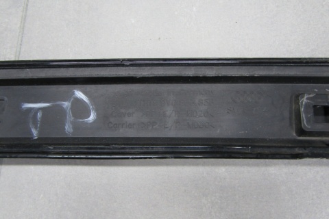 Listwa progowa prawa Audi A3 8Y0 S Line 20- S3