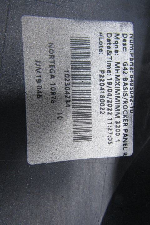 Listwa progowa prawa BMW 2 G42 M Pakiet COUPE 22-
