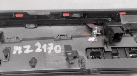 DEKOR KONSOLI DESKI ANGLIK 8Y2853189G AUDI A3 8Y QUATTRO