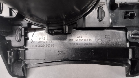 Ramka listwa ozdobna dekor tunelu środkowego automat Peugeot 208 II 9829400680 + 2 przyciski