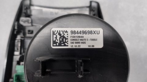 Ramka listwa ozdobna dekor tunelu środkowego automat Peugeot 208 II 9829400680 + 2 przyciski
