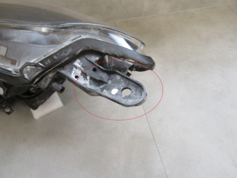 LAMPA PRZÓD TOYOTA YARIS 3 III LIFT ZWYKŁA SOCZEWKA + LED 17-20 RH PRAWA