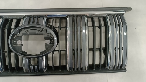 Zderzak przód przedni Toyota Land Cruiser J150 Lift 18- / + grill