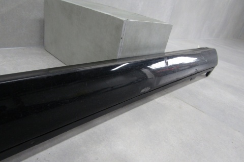 Listwa progowa prawa Audi A3 8V4 Sportback S Line 13-20