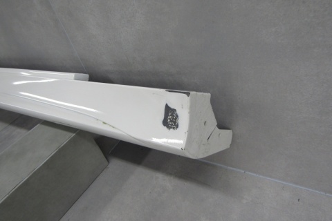 Listwa progowa prawa Mercedes C 257 CLS AMG 18-