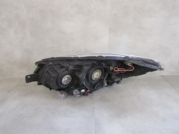 LAMPA PRZÓD SUBARU XV ZWYKŁA 11-17 RH PRAWA