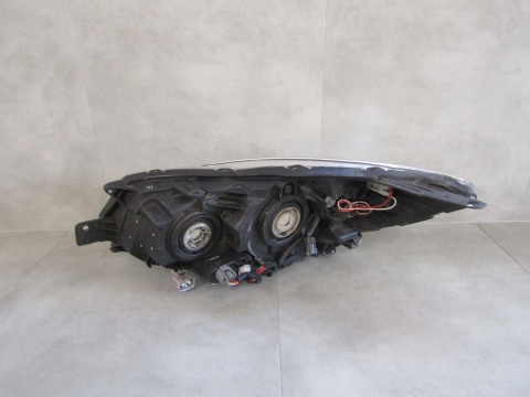 LAMPA PRZÓD SUBARU XV ZWYKŁA 11-17 RH PRAWA
