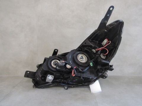 LAMPA PRZÓD SUBARU XV ZWYKŁA 11-17 RH PRAWA